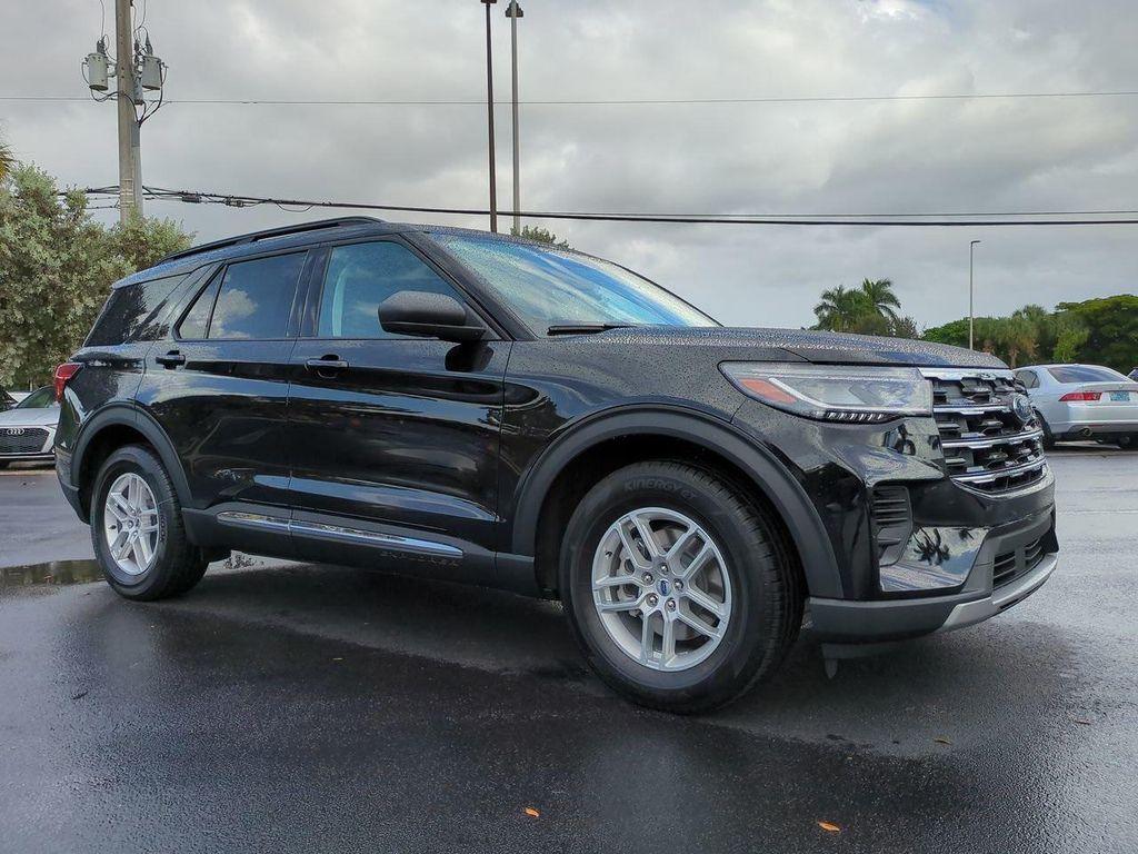 new 2025 Ford Explorer car, priced at $38,715