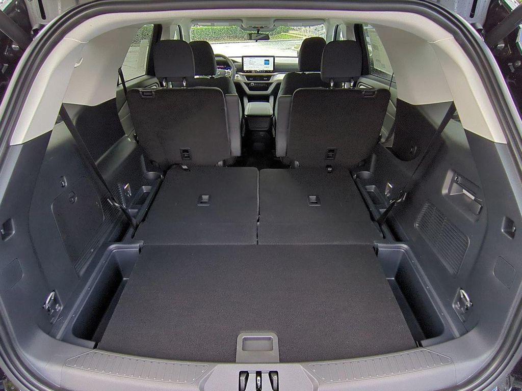 new 2025 Ford Explorer car, priced at $38,715