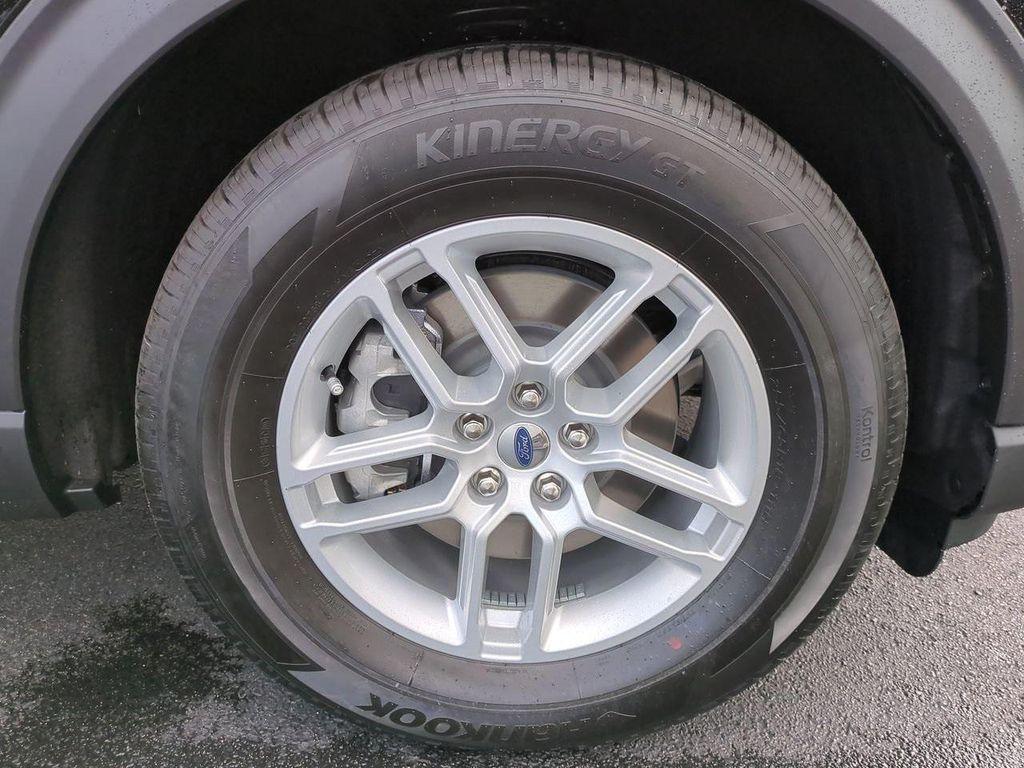 new 2025 Ford Explorer car, priced at $38,715