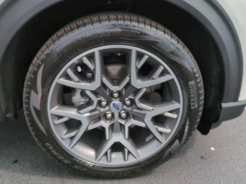 new 2025 Ford Explorer car, priced at $56,537