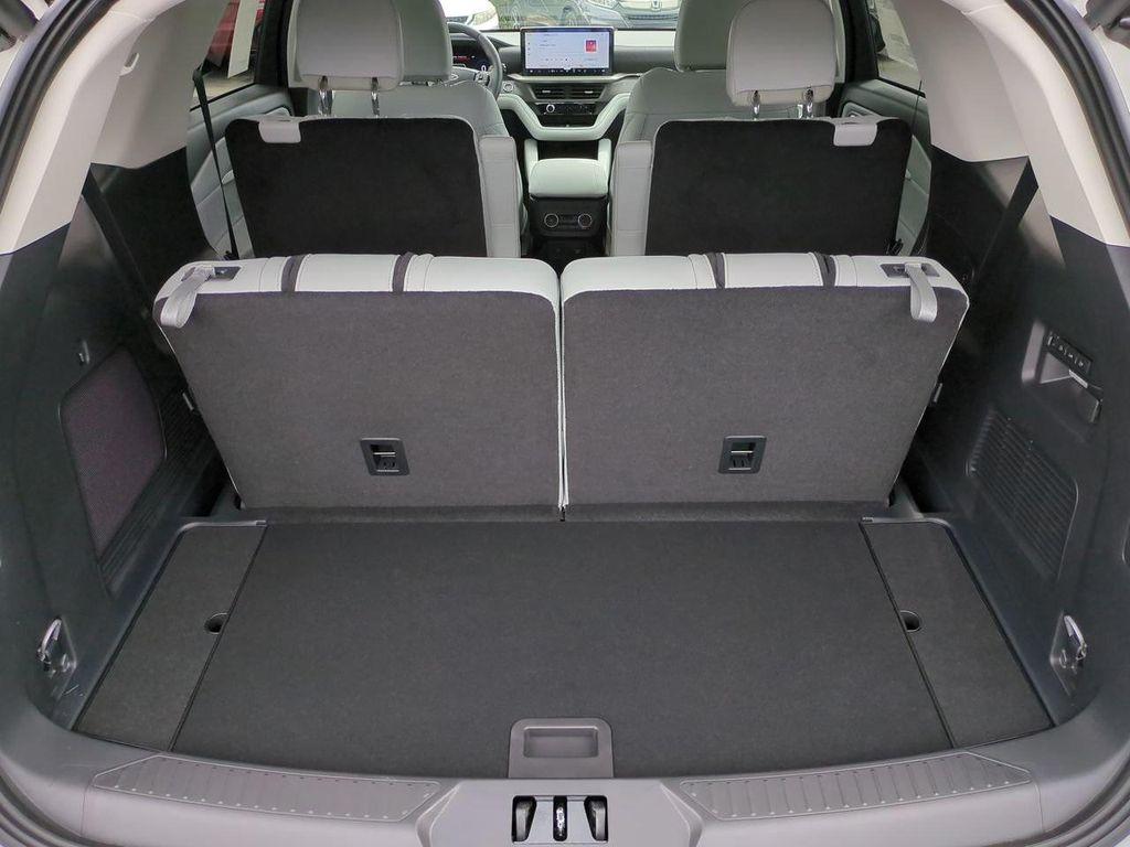 new 2025 Ford Explorer car, priced at $56,537