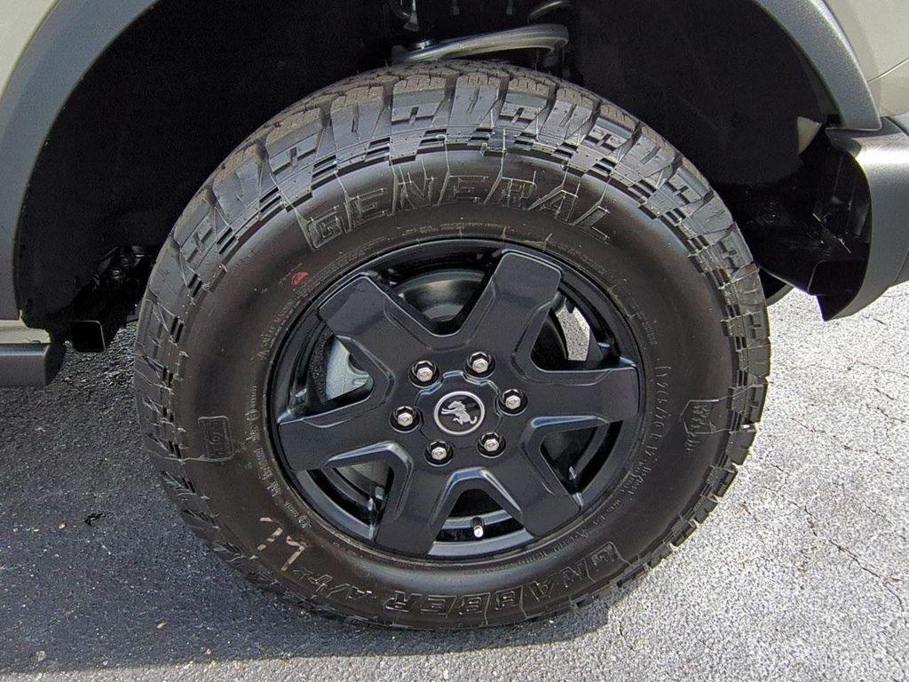 new 2025 Ford Bronco car, priced at $50,429