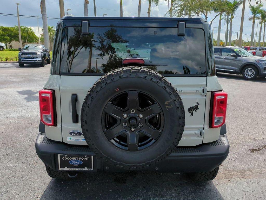 new 2025 Ford Bronco car, priced at $50,429