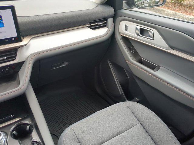 new 2025 Ford Explorer car