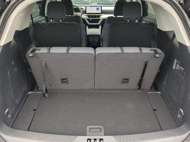 new 2025 Ford Explorer car