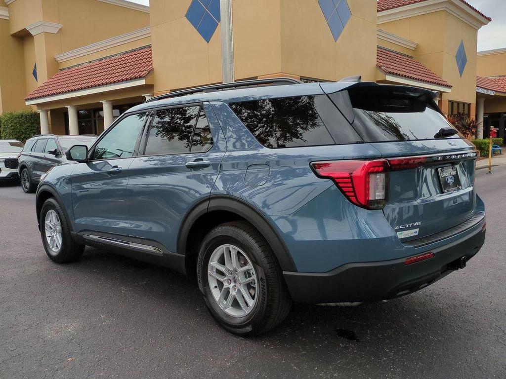 new 2025 Ford Explorer car, priced at $39,180