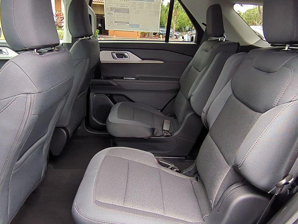 new 2025 Ford Explorer car, priced at $39,180