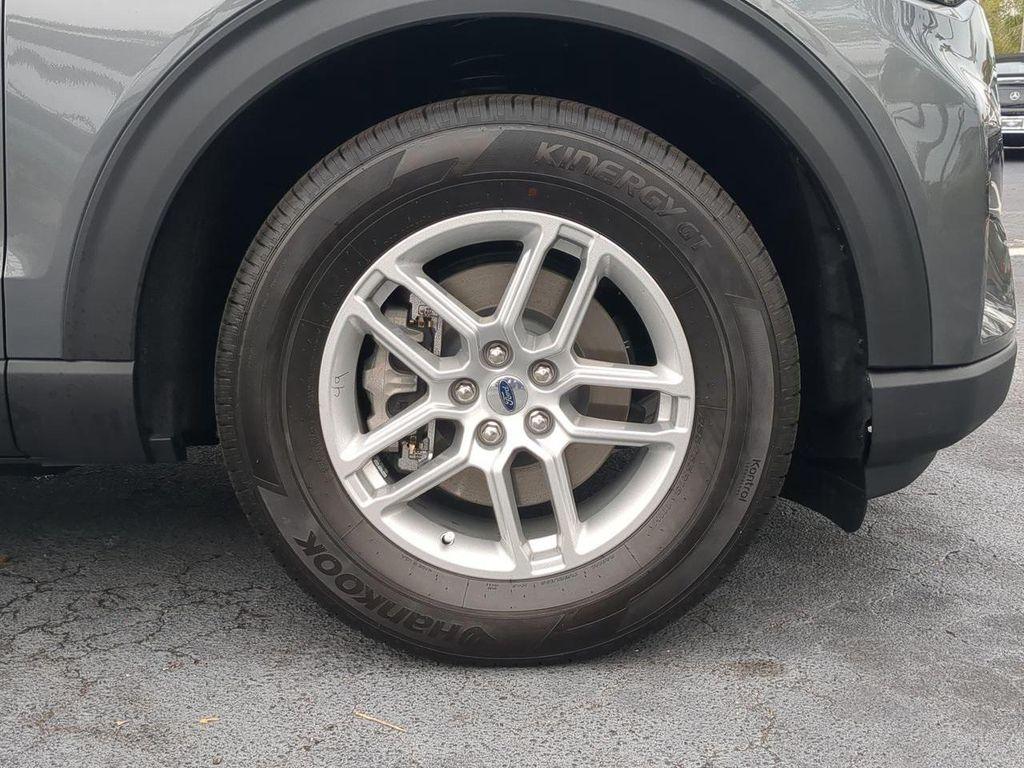 new 2025 Ford Explorer car, priced at $41,578