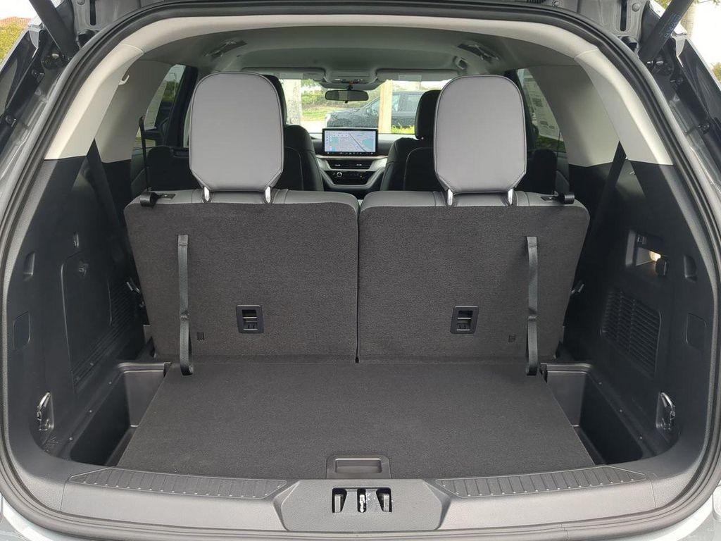 new 2025 Ford Explorer car, priced at $41,578