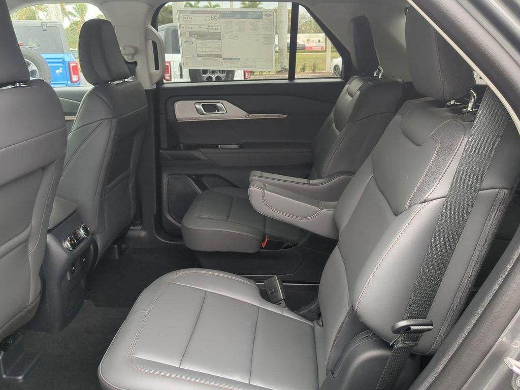 new 2025 Ford Explorer car, priced at $41,578