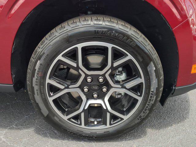 new 2025 Ford Maverick car, priced at $39,620
