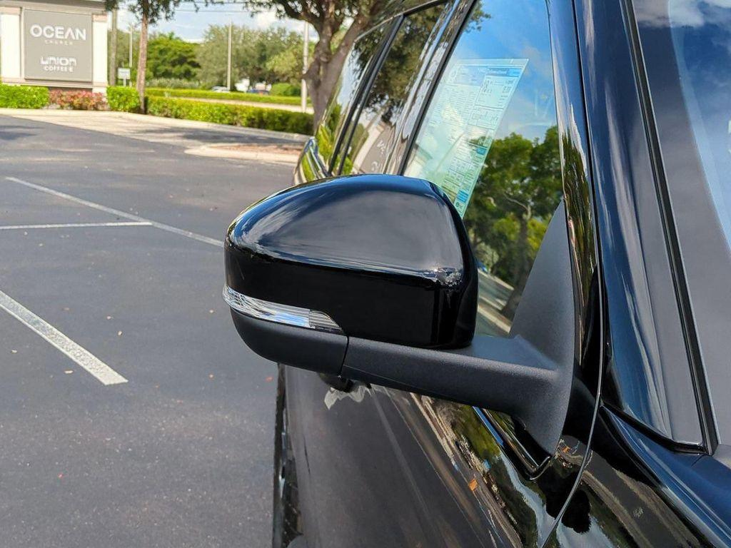 new 2025 Ford Expedition car, priced at $83,445