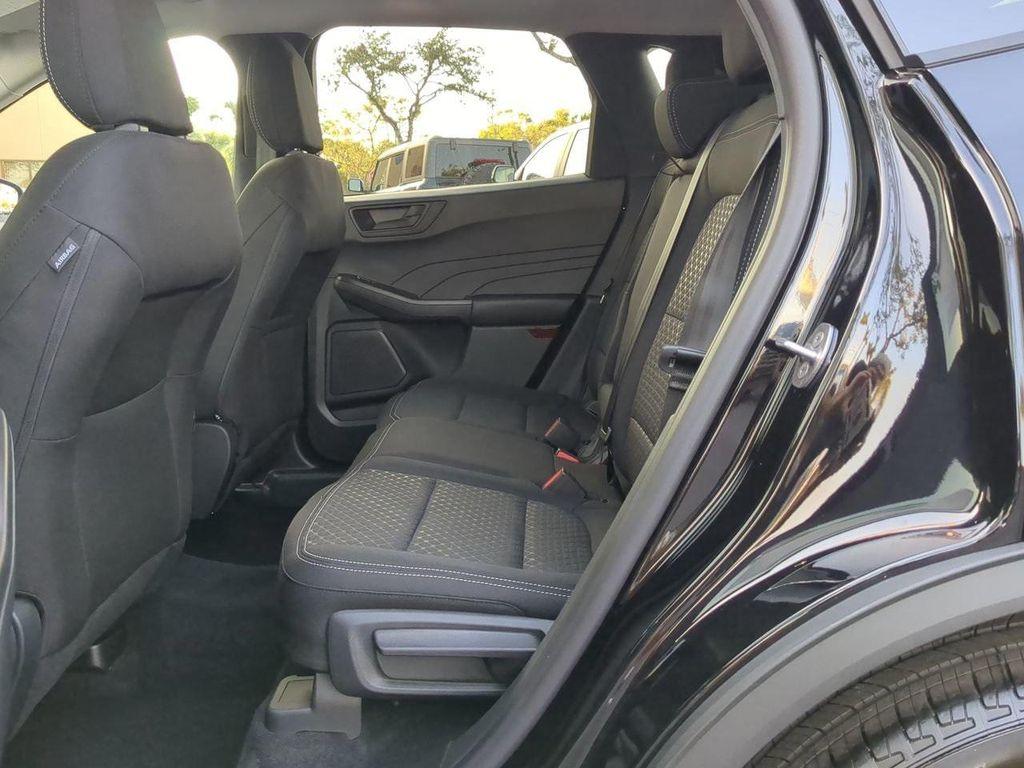 new 2025 Ford Escape car, priced at $25,729