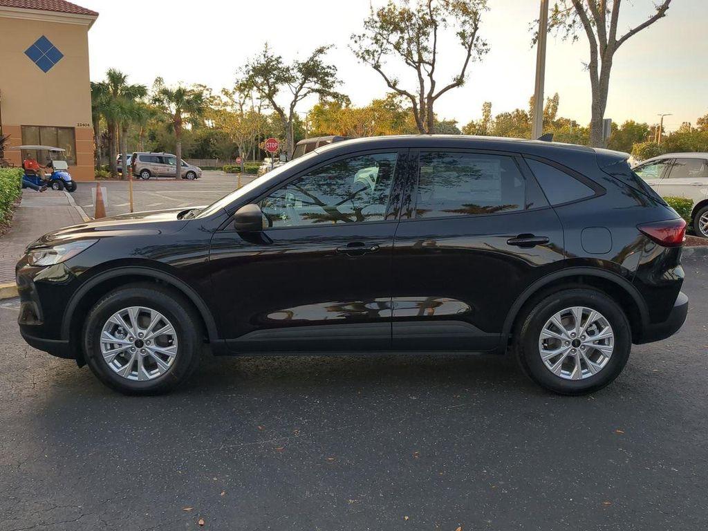 new 2025 Ford Escape car, priced at $25,729