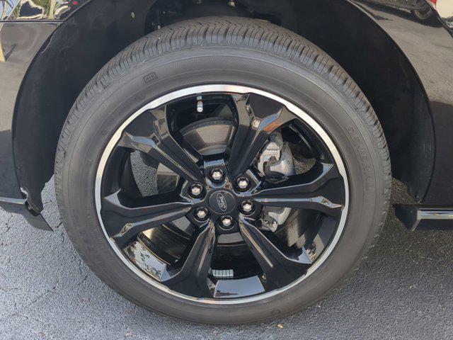 used 2023 Ford Expedition car, priced at $58,303