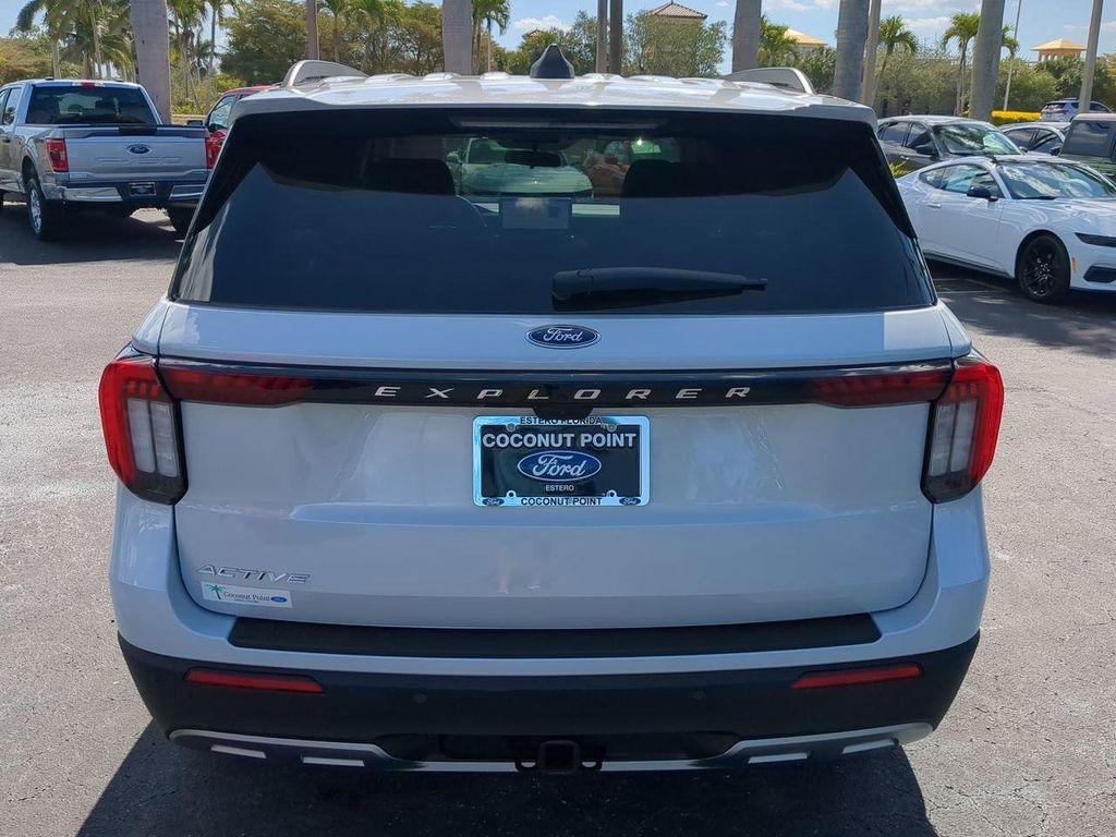new 2025 Ford Explorer car, priced at $41,578