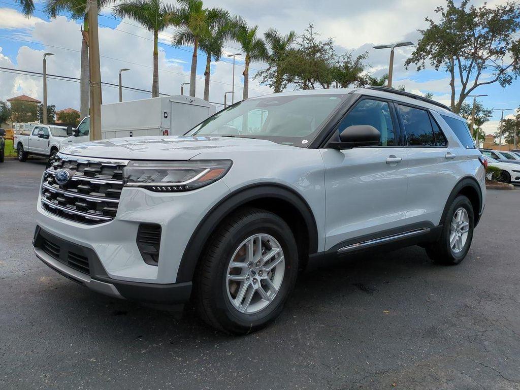 new 2025 Ford Explorer car, priced at $38,715