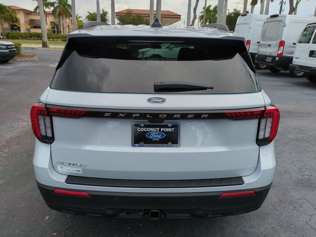new 2025 Ford Explorer car, priced at $38,715