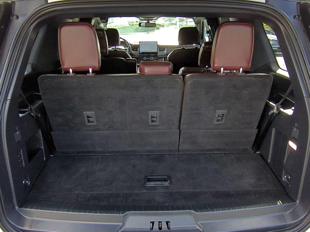 used 2024 Ford Expedition car, priced at $50,991