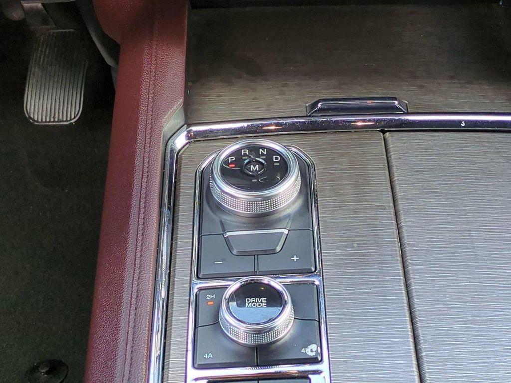 used 2024 Ford Expedition car, priced at $50,991