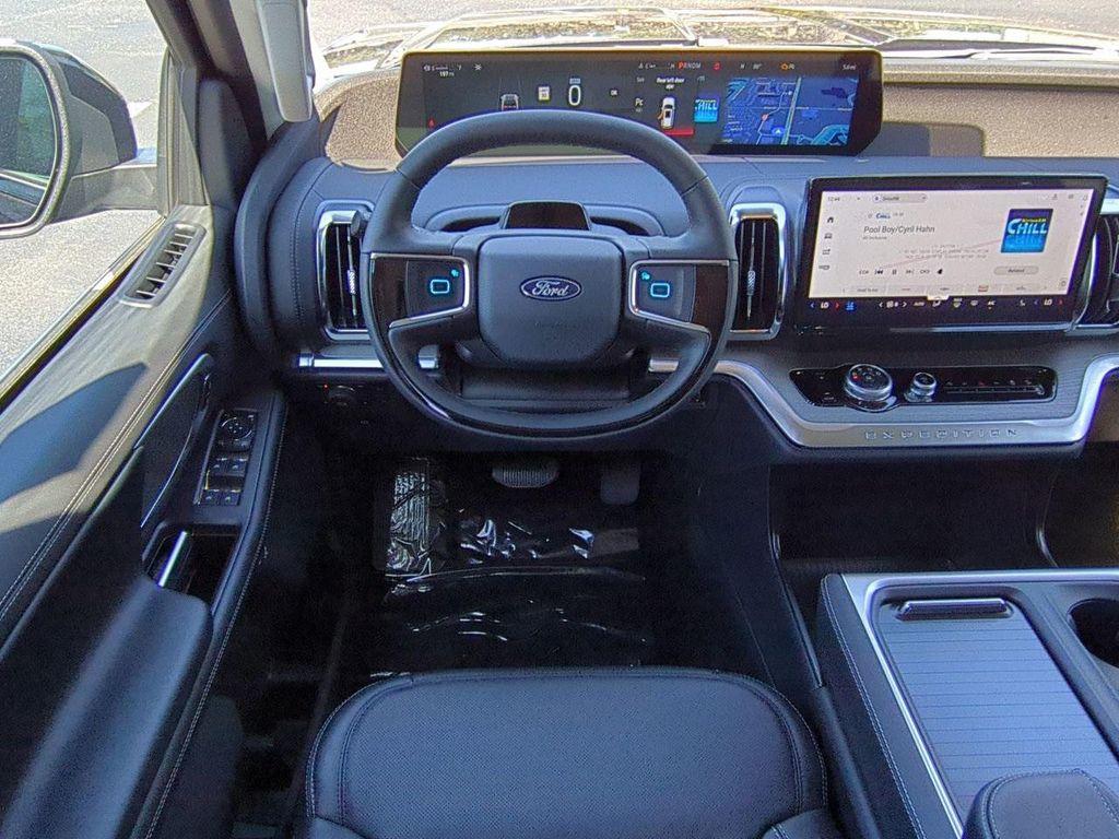 new 2025 Ford Expedition car, priced at $80,250