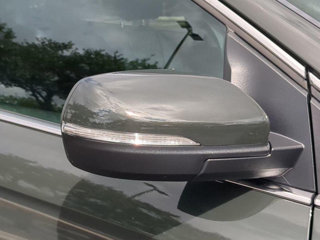 used 2024 Ford Edge car, priced at $28,000