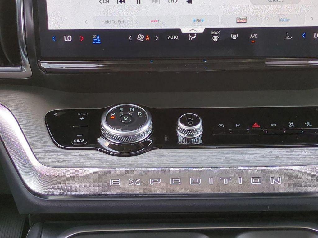 new 2025 Ford Expedition Max car, priced at $82,255
