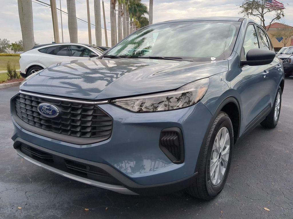 new 2025 Ford Escape car, priced at $26,804
