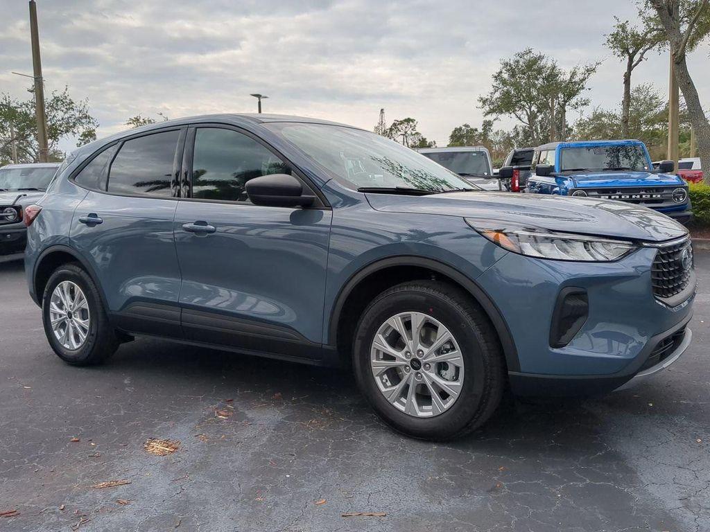 new 2025 Ford Escape car, priced at $26,804