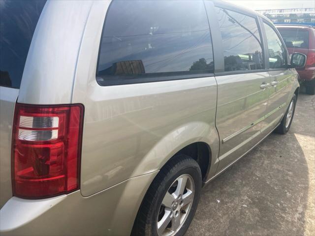 used 2008 Dodge Grand Caravan car, priced at $6,995