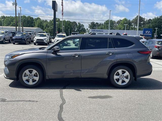 used 2022 Toyota Highlander car, priced at $30,000