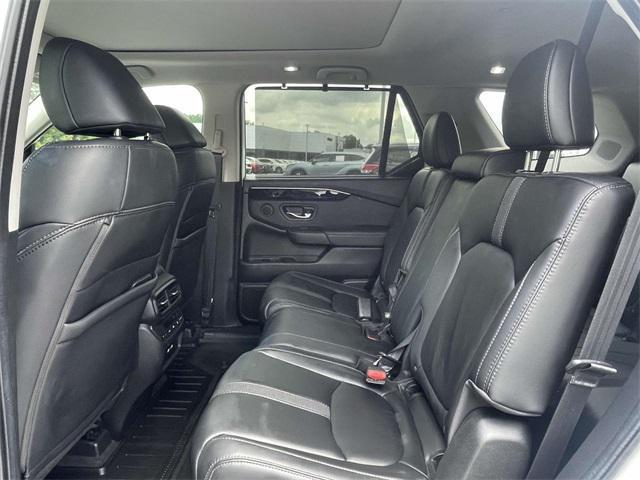 used 2023 Honda Pilot car, priced at $40,628