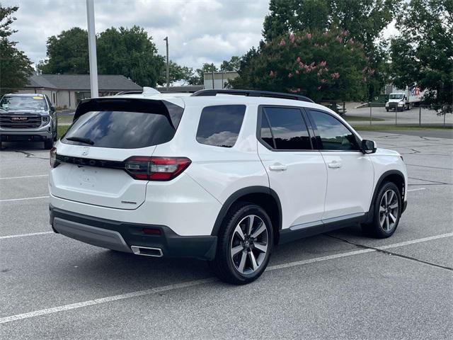 used 2023 Honda Pilot car, priced at $40,628