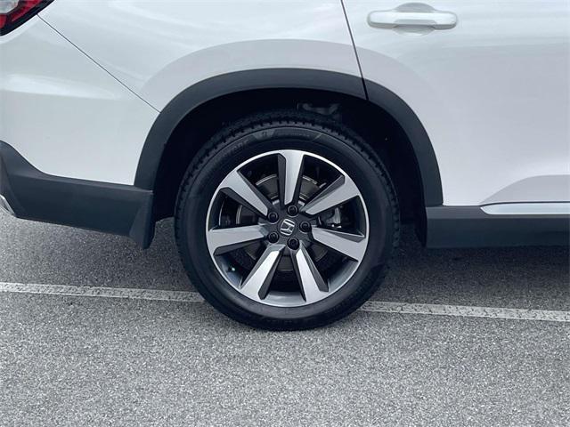 used 2023 Honda Pilot car, priced at $40,628
