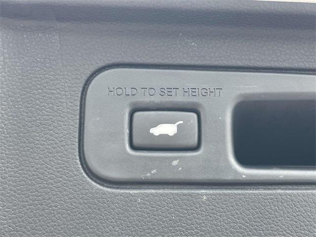 used 2023 Honda Pilot car, priced at $40,628