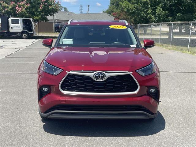 used 2023 Toyota Highlander car, priced at $36,359