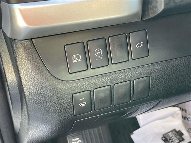 used 2017 Toyota Highlander car, priced at $21,598