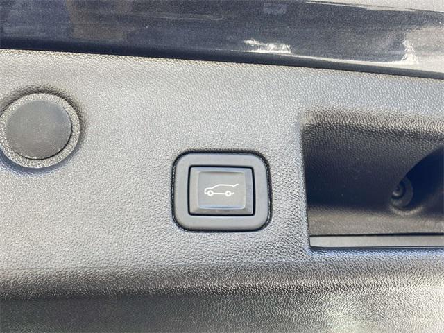 used 2023 Chevrolet Equinox car, priced at $21,345