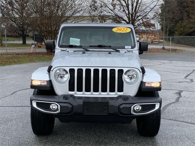 used 2022 Jeep Gladiator car, priced at $31,394