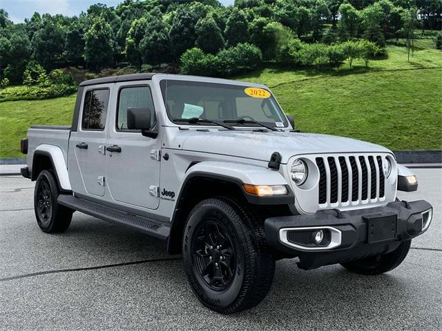 used 2022 Jeep Gladiator car, priced at $31,394