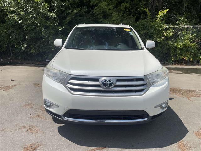 used 2013 Toyota Highlander car, priced at $16,918
