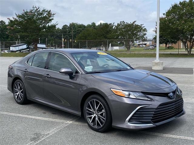 used 2022 Toyota Camry Hybrid car, priced at $28,928