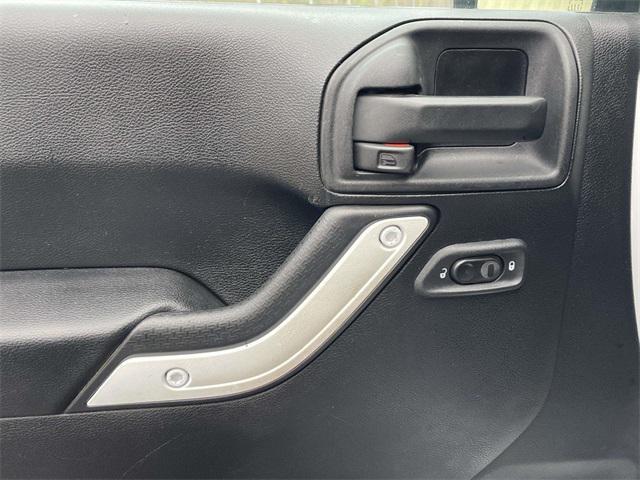 used 2013 Jeep Wrangler Unlimited car, priced at $11,599