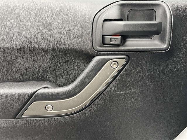 used 2013 Jeep Wrangler Unlimited car, priced at $11,599