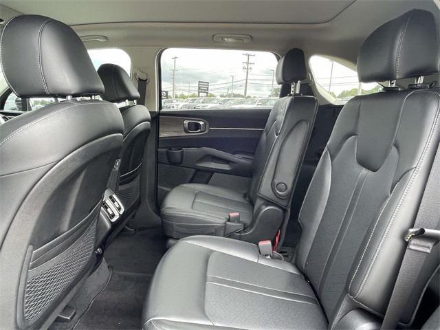 used 2023 Kia Sorento car, priced at $26,751
