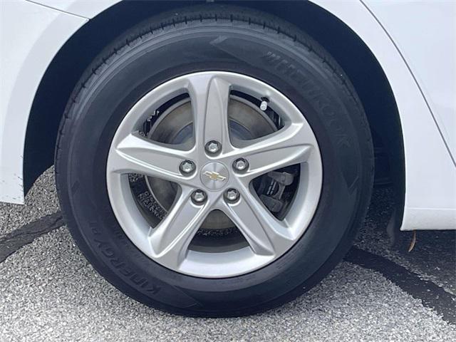 used 2020 Chevrolet Malibu car, priced at $13,899