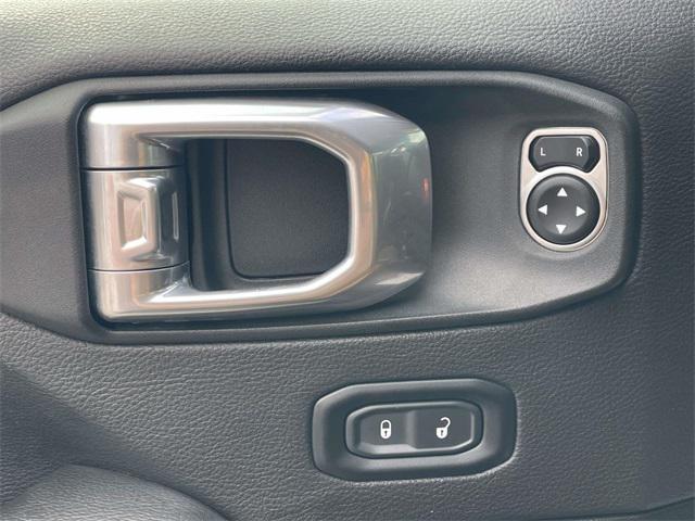 used 2021 Jeep Gladiator car, priced at $31,554