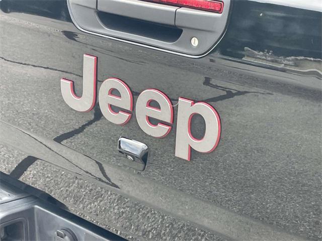used 2021 Jeep Gladiator car, priced at $31,554