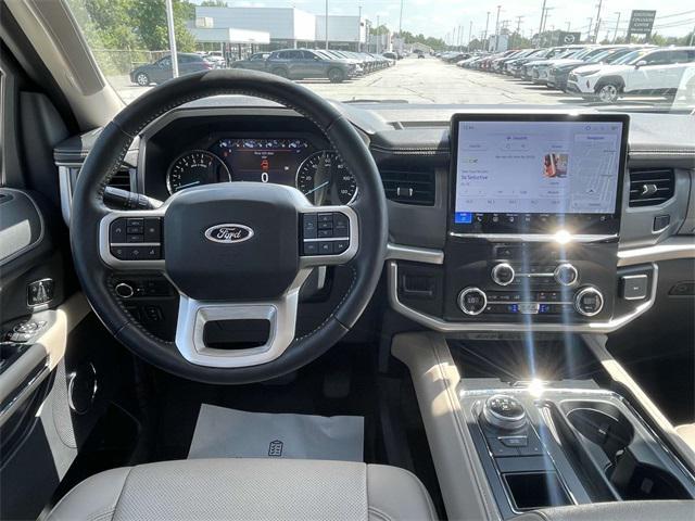 used 2024 Ford Expedition car, priced at $53,989