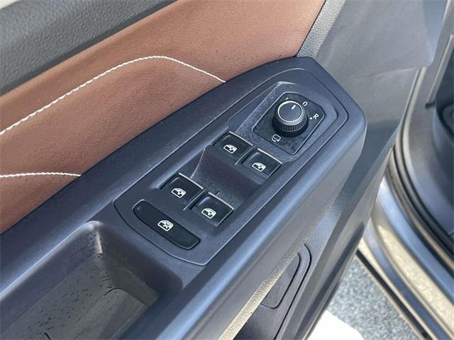 used 2021 Volkswagen Atlas car, priced at $25,684